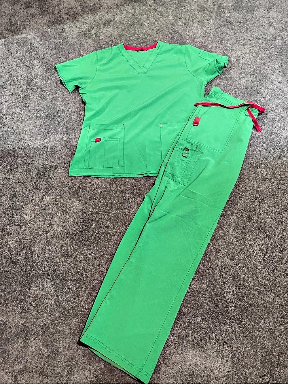 Carhartt Lightweight Green Scrub Set